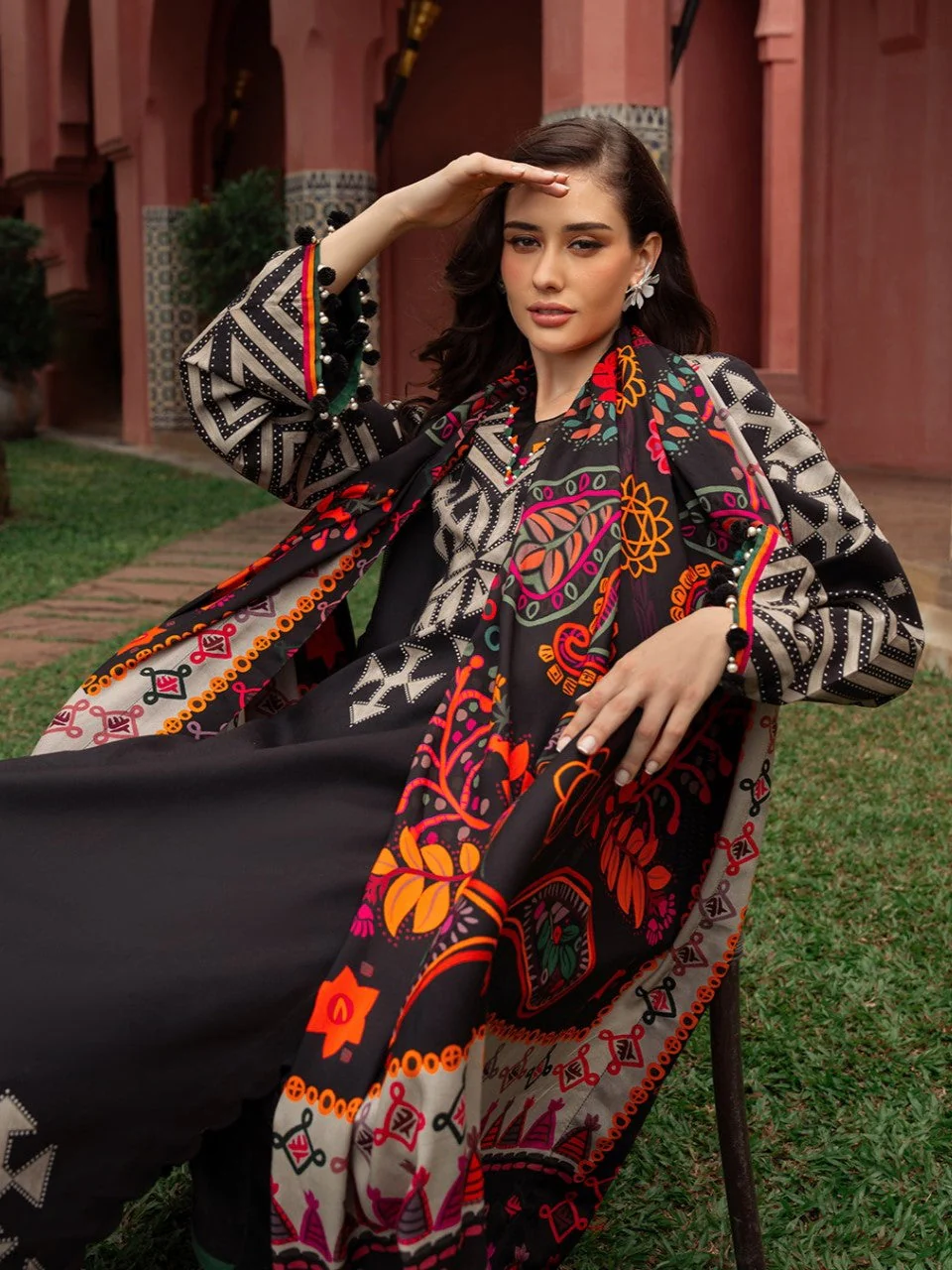 3PC LAWN PRINTED SHIRT WITH VOILE PRINTED DUAPTTA - 4011 - Image 3