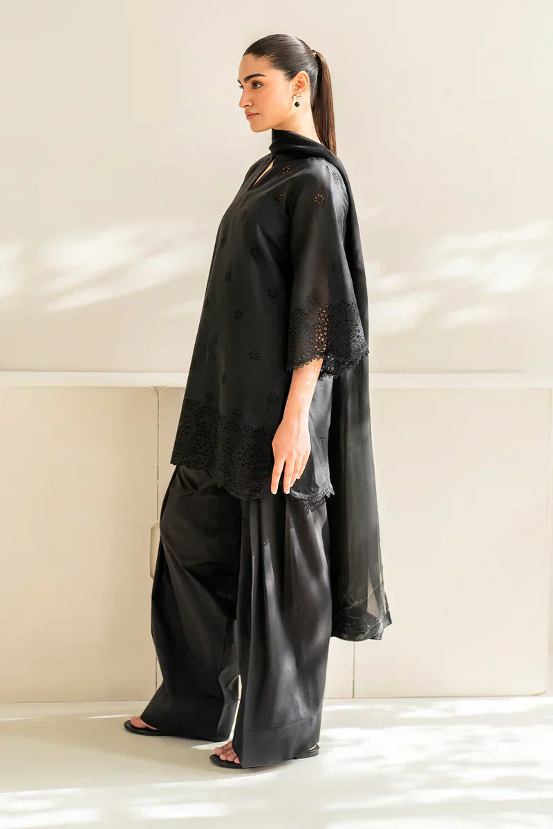 BAROQUE Dhanak 3PC Embroidered With Chiffon Dupatta-152 - Image 3