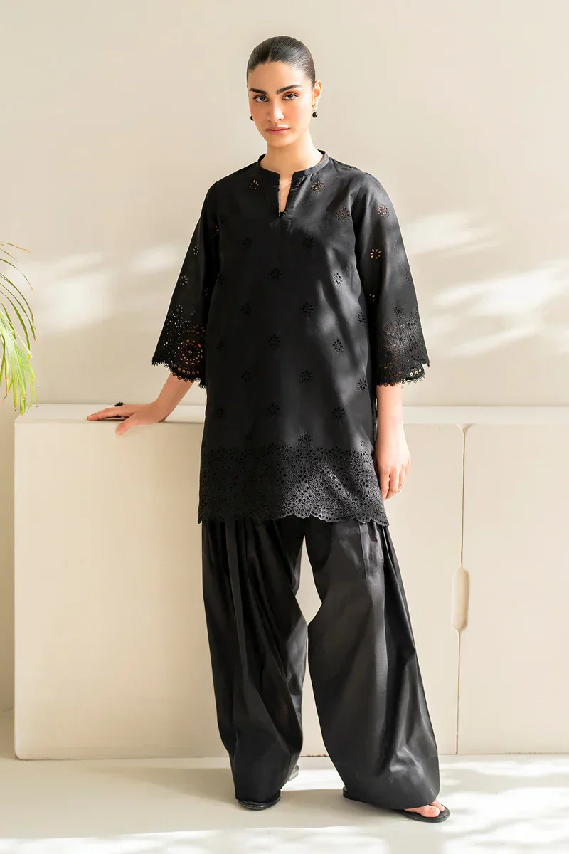 BAROQUE Dhanak 3PC Embroidered With Chiffon Dupatta-152 - Image 5