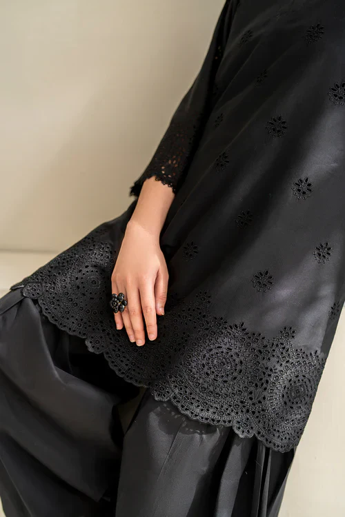 BAROQUE Dhanak 3PC Embroidered With Chiffon Dupatta-152 - Image 7